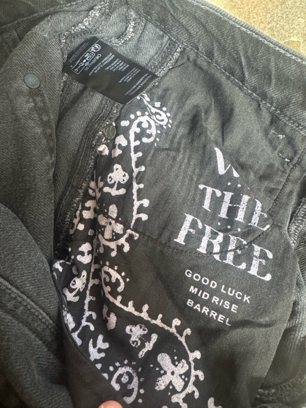 Free People We The Free Good Luck Black Coated midrise Barrel Jeans - Picture 4 of 9